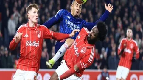 《尤文图斯转会锋线聚焦：基耶萨稳坐首选，小马尔蒂尼成关键备选》