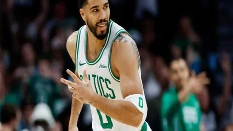 滕哈赫谈年轻一代：批评敏感度上升，前辈更具韧性